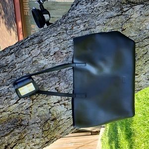 Away Travel Latitude Tote Bag - Black